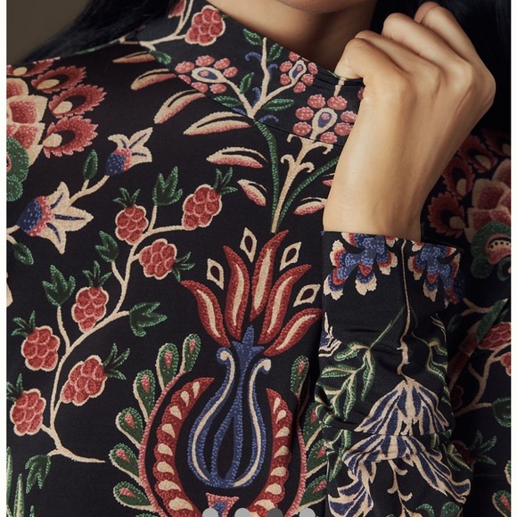 FARM Rio Multicolor Floral top - Picture 2 of 6